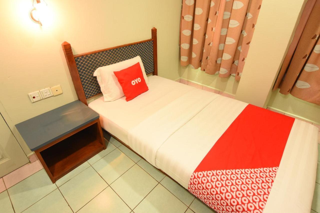 Oyo 89642 Highway Inn Mukah Eksteriør billede