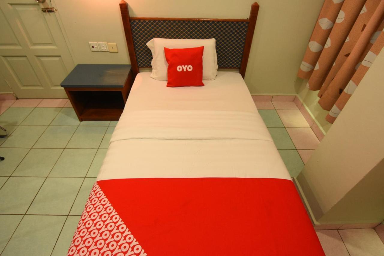 Oyo 89642 Highway Inn Mukah Eksteriør billede