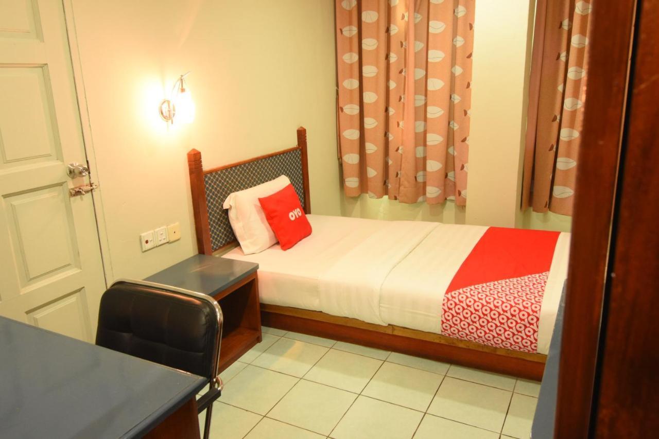 Oyo 89642 Highway Inn Mukah Eksteriør billede