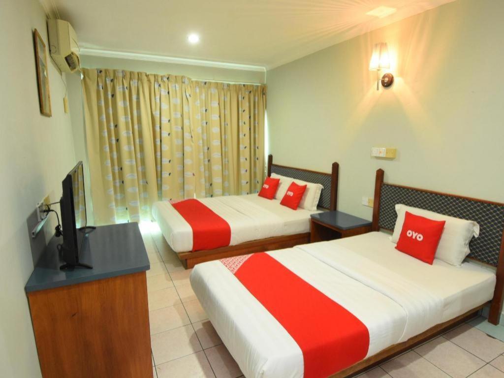 Oyo 89642 Highway Inn Mukah Eksteriør billede